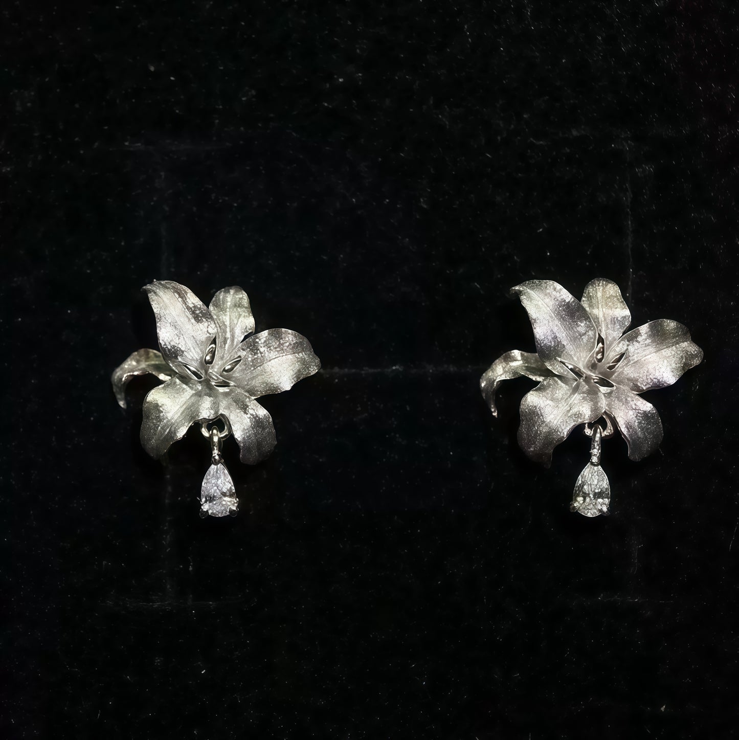 Lily Drop Earrings