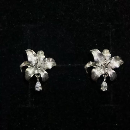 Lily Drop Earrings