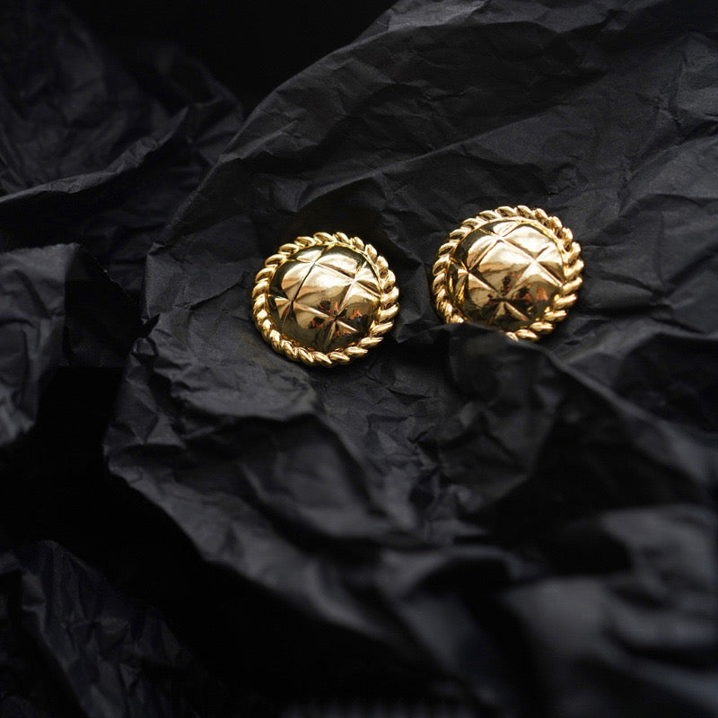 Sunflower Earrings – Vintage Glamour with a Bold Golden Twist